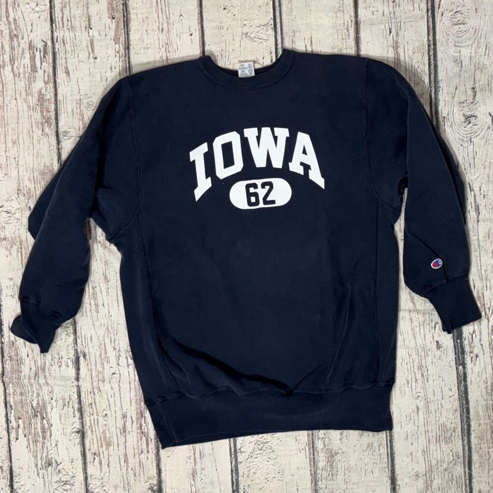 Vintage Iowa Hawkeyes NCAA 1980s Champion Reverse Weave Sweatshirt